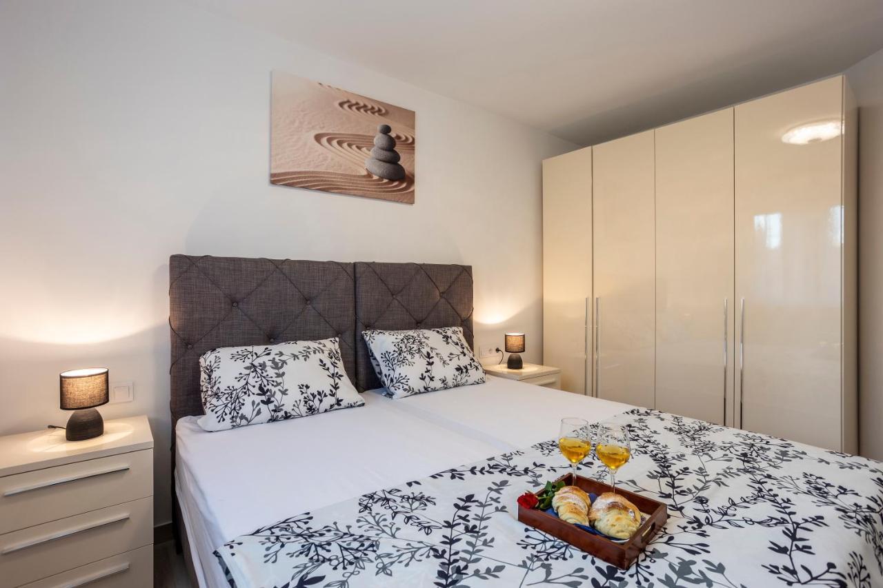 City Apartments Silver Πούλα Εξωτερικό φωτογραφία