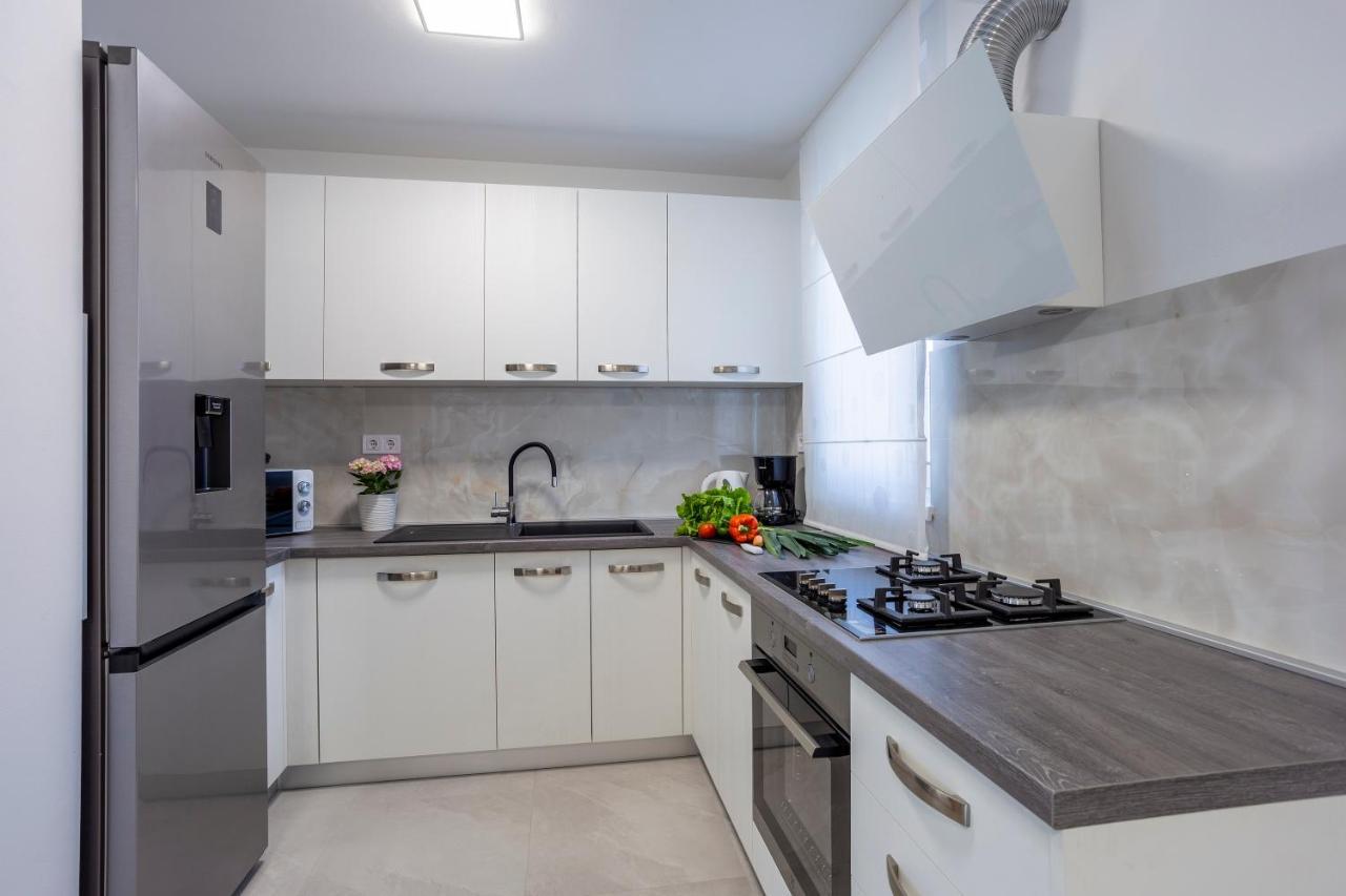 City Apartments Silver Πούλα Εξωτερικό φωτογραφία