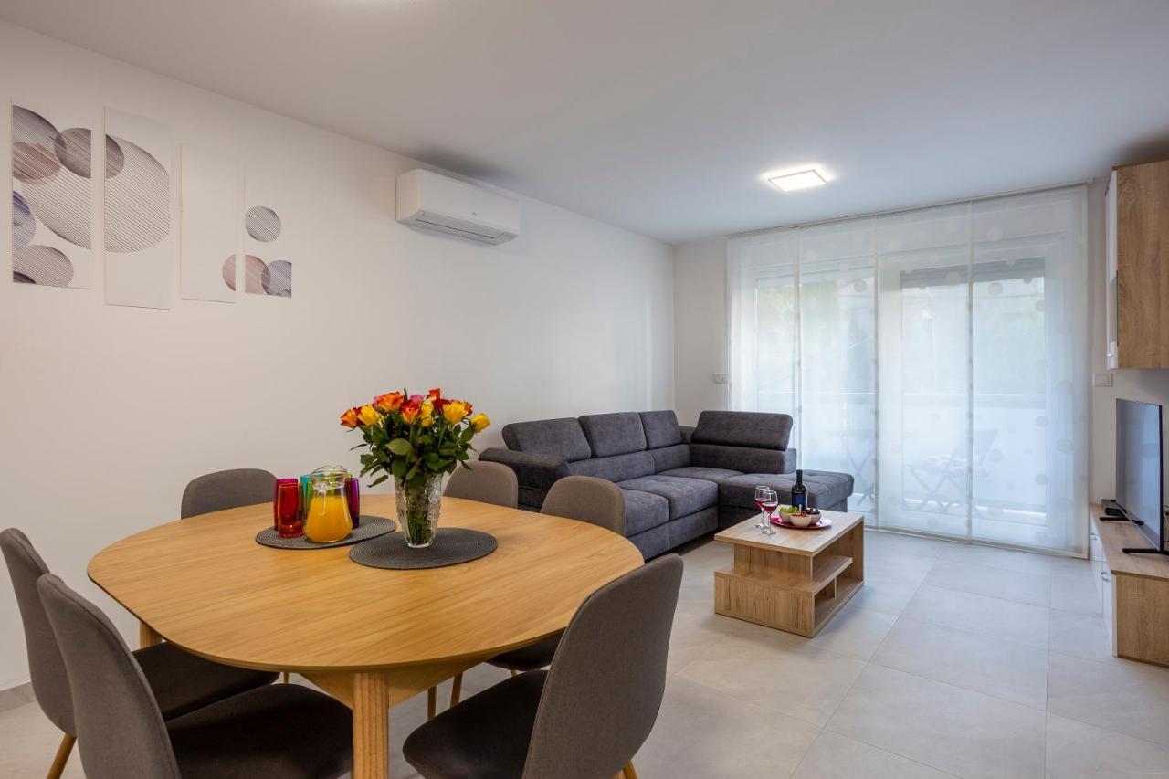 City Apartments Silver Πούλα Εξωτερικό φωτογραφία